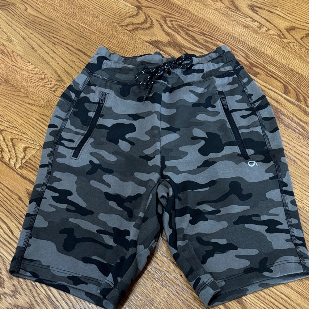 GAP kids Black and Gray Camouflage Athletic Shorts